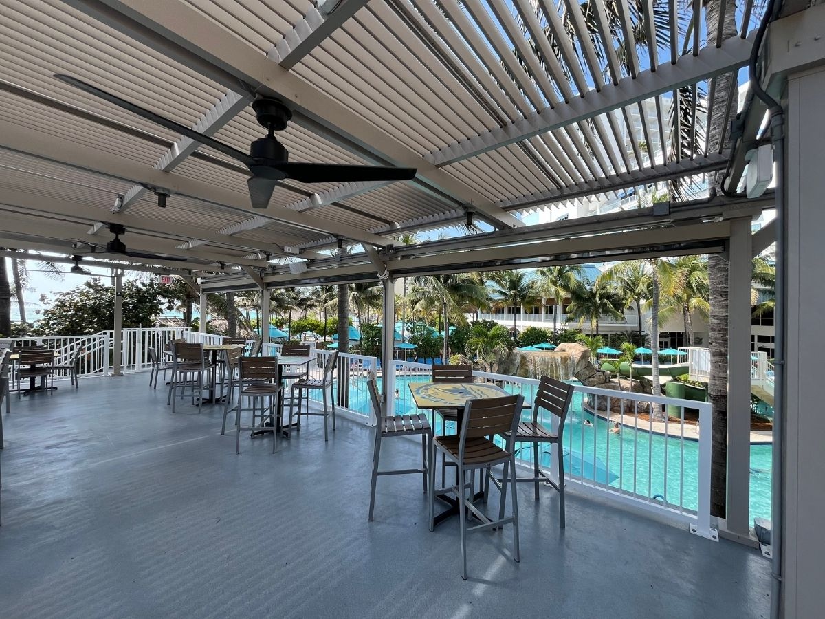 Margaritaville Hollywood Landshark Bar outdoor dining