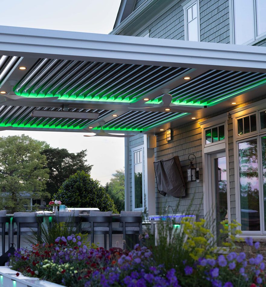 StruXure black motorized poolside pergola StruXure black motorized poolside pergola
